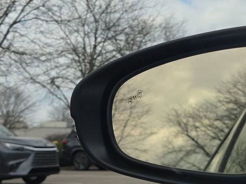 Used 2015 Lexus ES 350 w/ Luxury Package image 27