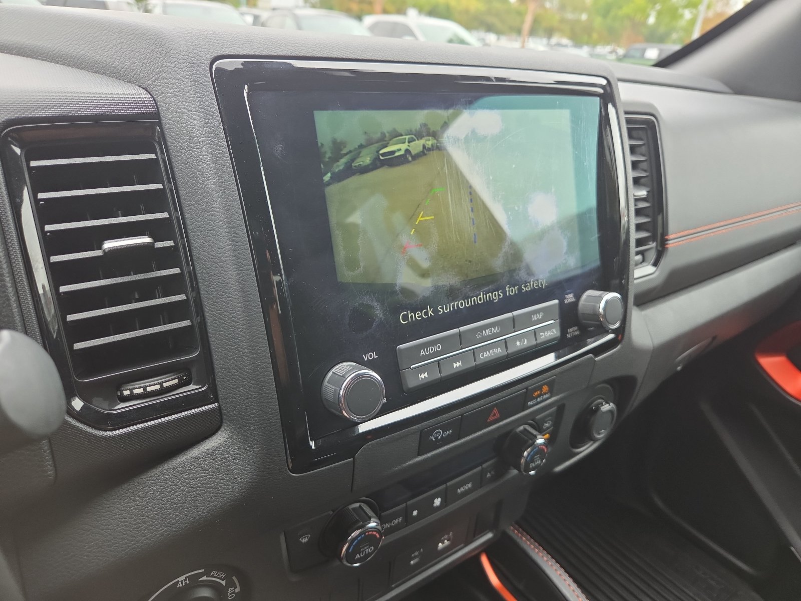 Used 2024 Nissan Frontier PRO-4X w/ Off-Road Protection Package AWD/4WD image 17