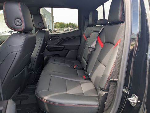 New 2026 Chevrolet Colorado Z71 w/ Technology Package image 17