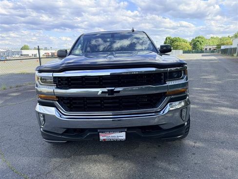 Used 2018 Chevrolet Silverado 1500 LT w/ All Star Edition AWD/4WD image 2