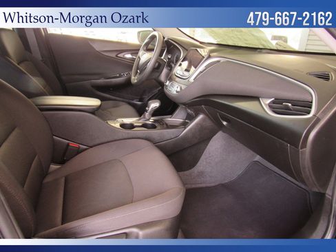 Used 2024 Chevrolet Malibu LT FWD image 32