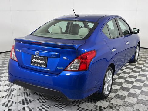Used 2015 Nissan Versa SL image 5