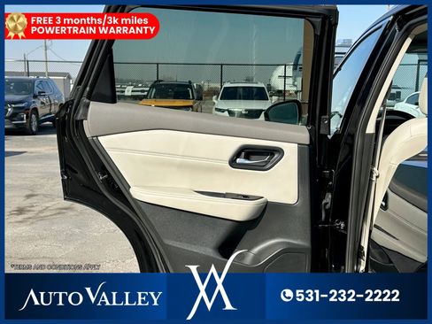 Used 2023 Nissan Rogue SL AWD/4WD image 21