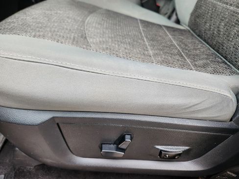 Used 2015 RAM 3500 SLT image 16