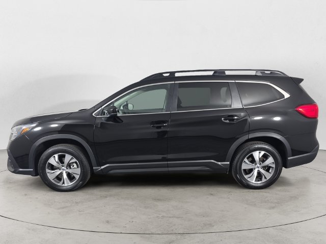 Used 2025 Subaru Ascent Premium AWD/4WD image 2