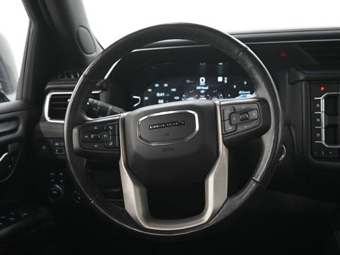 Used 2022 GMC Yukon XL Denali AWD/4WD image 19