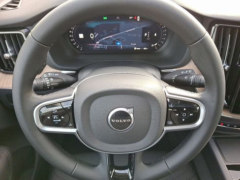 New 2026 Volvo XC60 B5 Plus w/ Protection Package Premier AWD/4WD image 16