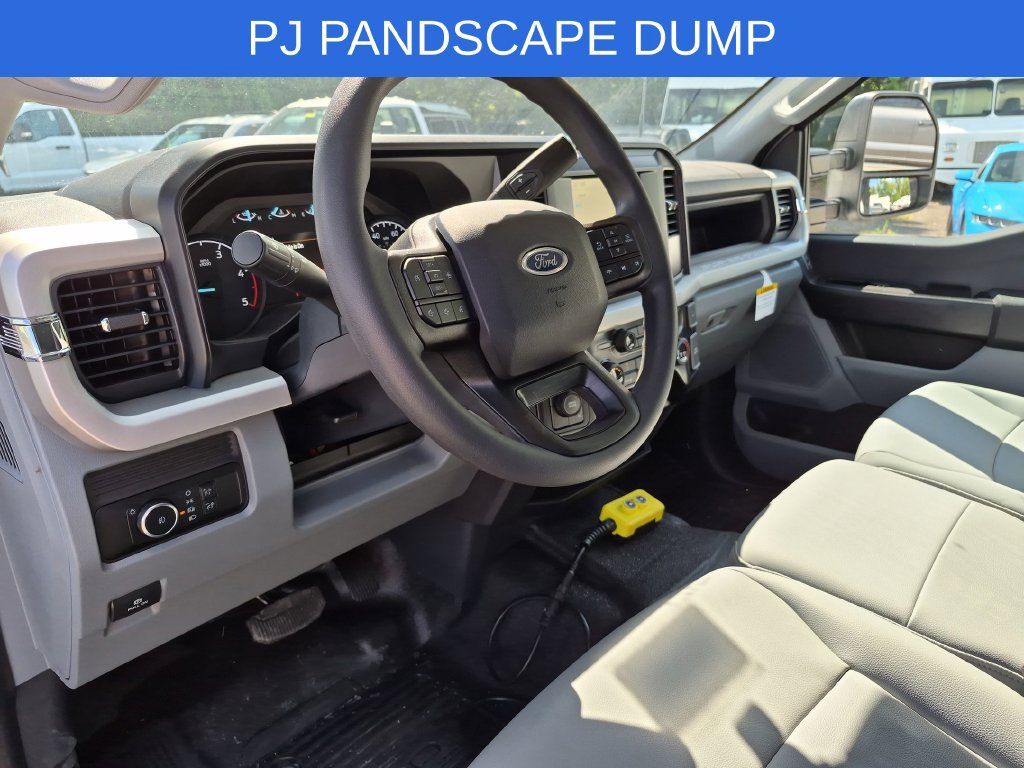New 2026 Ford F550 4x4 Crew Cab image 25