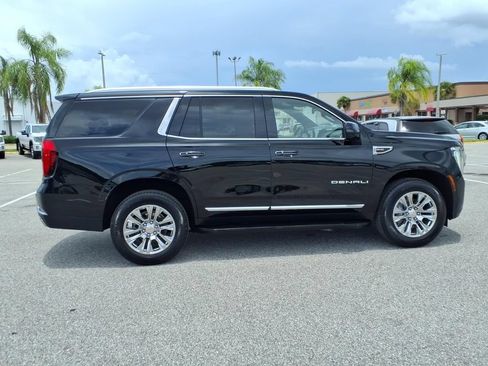 Used 2025 GMC Yukon Denali RWD image 8