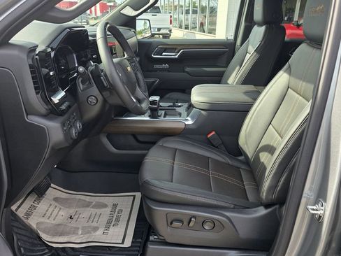 New 2026 Chevrolet Silverado 1500 High Country w/ Technology Package AWD/4WD image 15