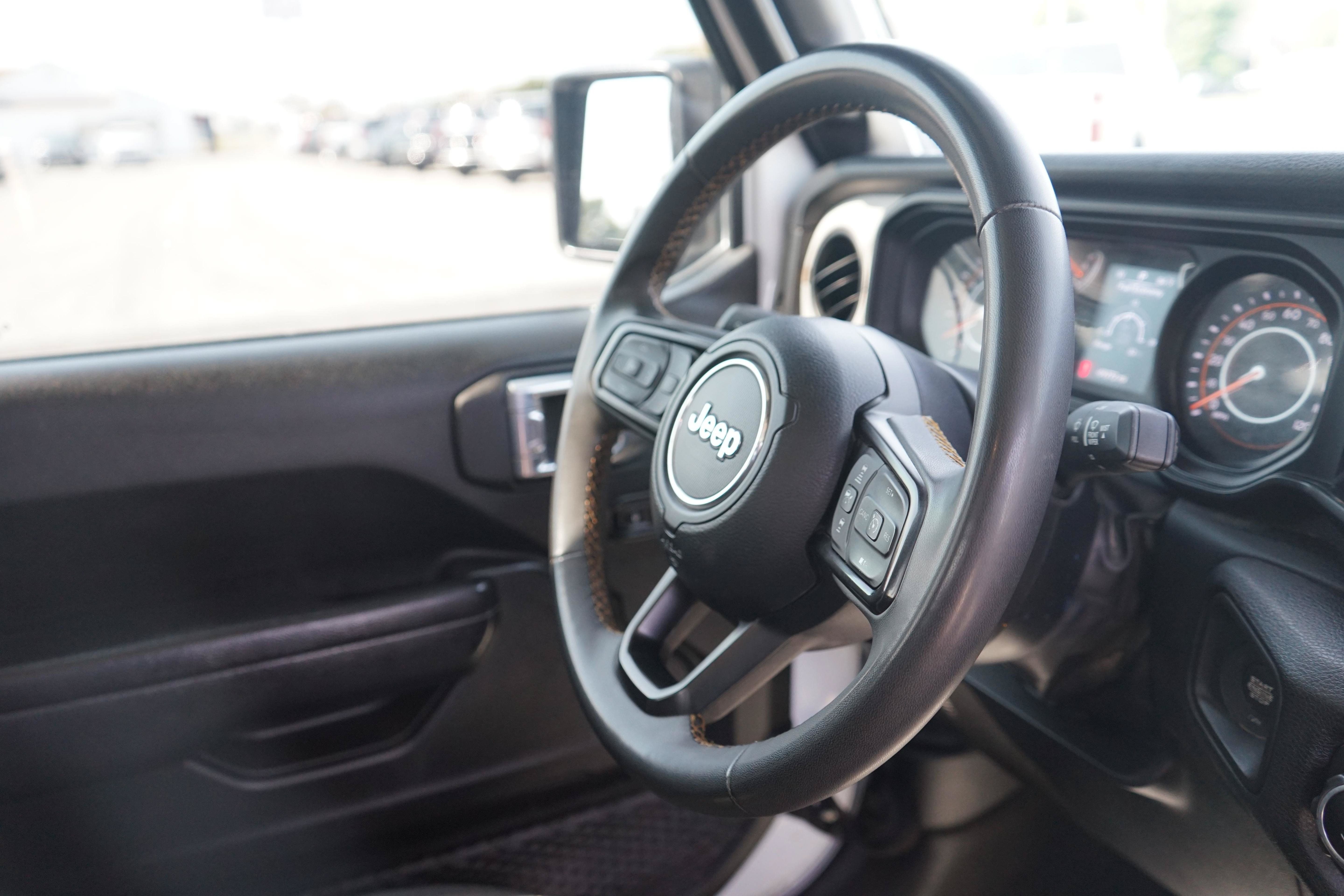 Used 2025 Jeep Gladiator Sport AWD/4WD image 26