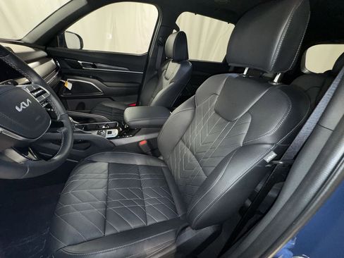 Certified 2025 Kia Telluride AWD image 16