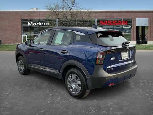 Certified 2025 Nissan Kicks S image 2