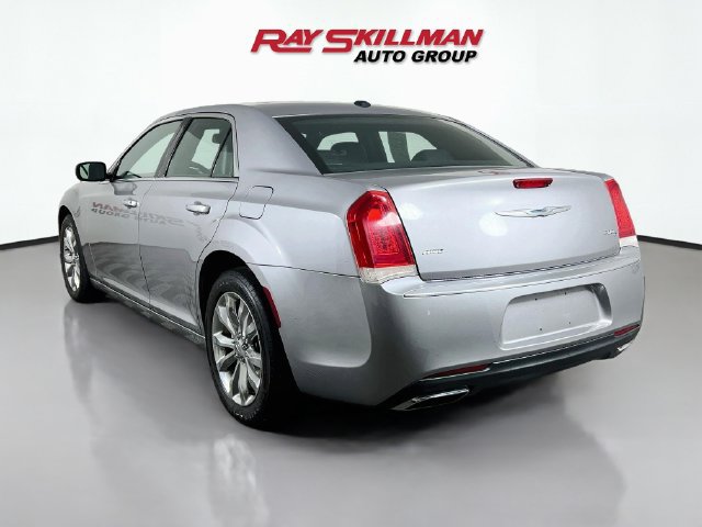 Used 2015 Chrysler 300 C Platinum AWD/4WD image 5
