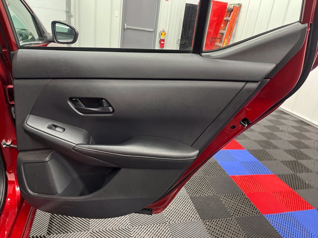 Used 2024 Nissan Sentra SV FWD image 14
