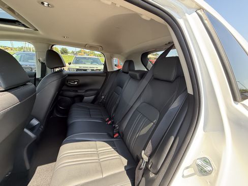 Certified 2024 Honda HR-V EX-L image 33