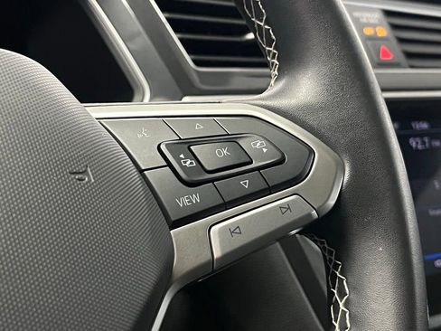 Certified 2024 Volkswagen Tiguan SE image 27