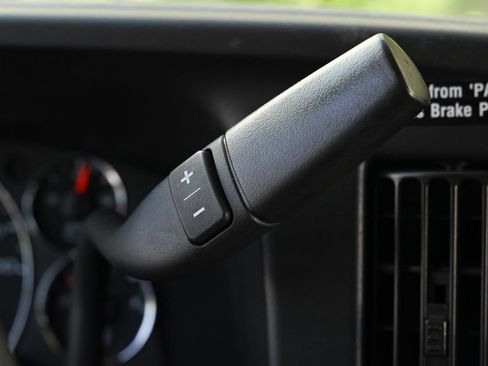 Used 2022 GMC Savana 2500 w/ Driver Convenience Package RWD image 19