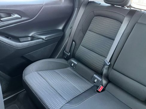 Used 2025 Chevrolet Equinox LT FWD image 43