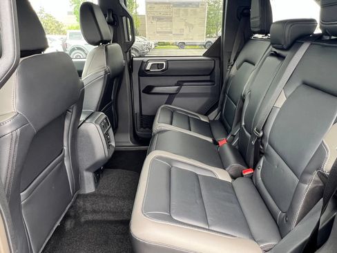 New 2026 Ford Bronco Outer Banks AWD/4WD image 18