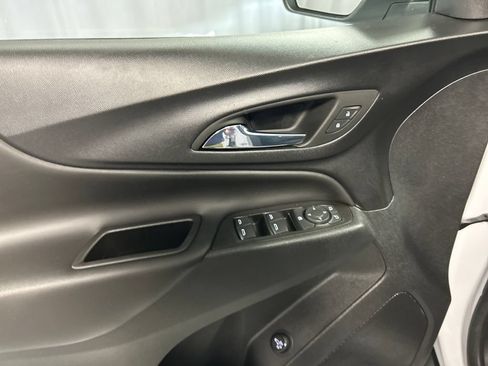 Used 2022 Chevrolet Equinox LT FWD image 14