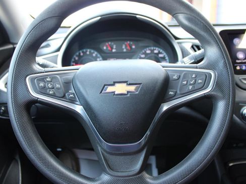 Used 2023 Chevrolet Malibu LT w/ Driver Confidence Package FWD image 18
