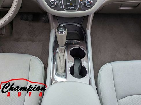 Used 2020 Chevrolet Malibu LS w/ Driver Confidence Package II FWD image 21