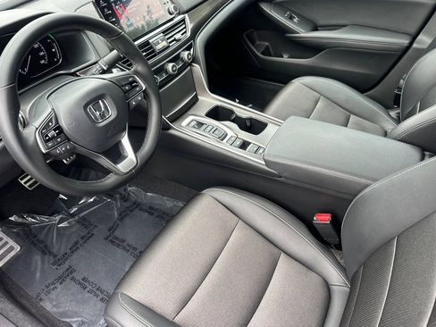 Used 2022 Honda Accord Sport image 11