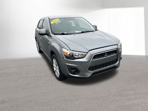 Used 2015 Mitsubishi Outlander Sport ES image 3