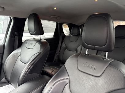 Used 2022 Jeep Cherokee Latitude Lux