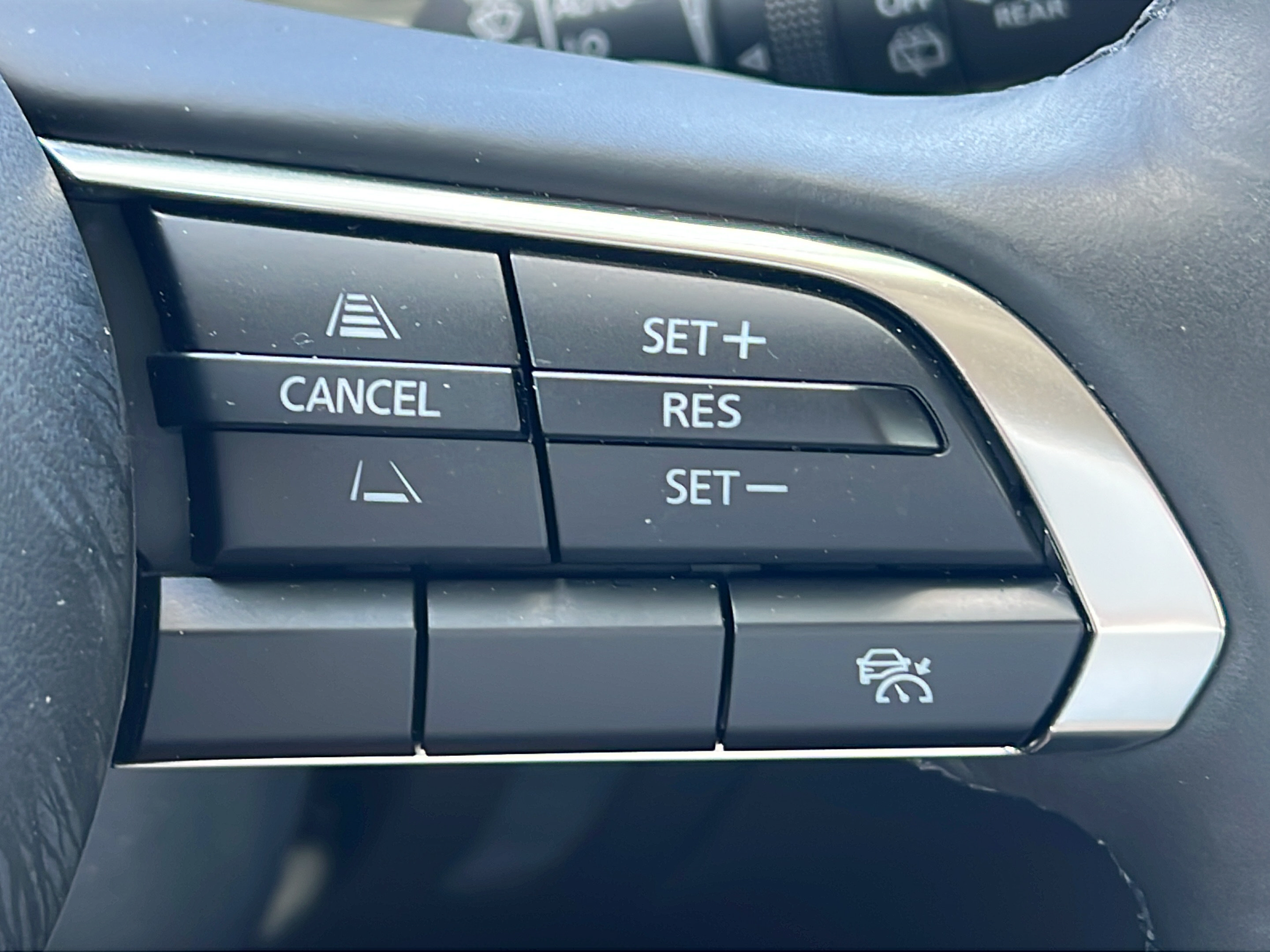 Used 2024 MAZDA CX-30 AWD 2.5 S w/ Premium Package image 21