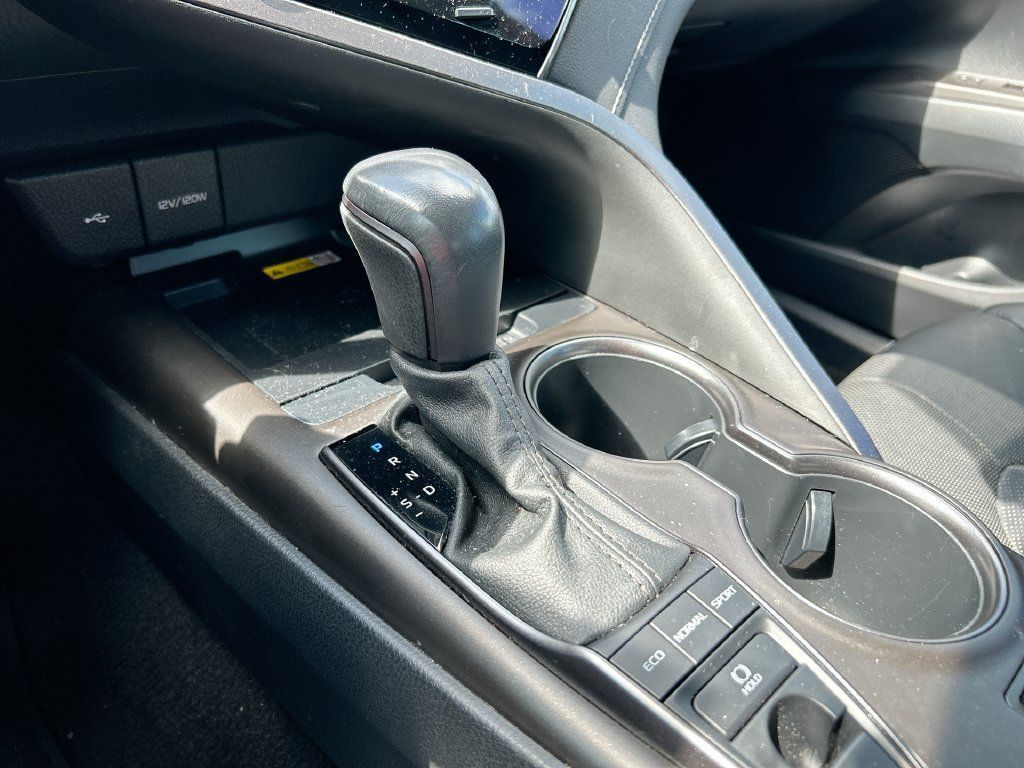 Used 2022 Toyota Camry XSE w/ Navigation Package FWD image 27