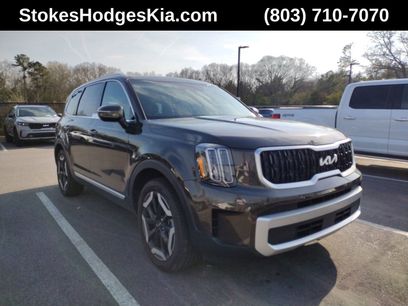 Used 2024 Kia Telluride EX w/ EX Captain's Chair Package