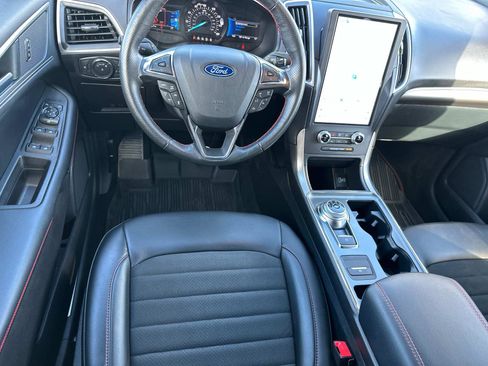Certified 2022 Ford Edge ST-Line image 24
