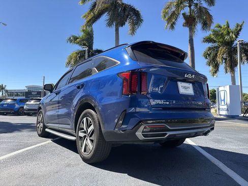 Used 2023 Kia Sorento S w/ Panoramic Sunroof Package image 19