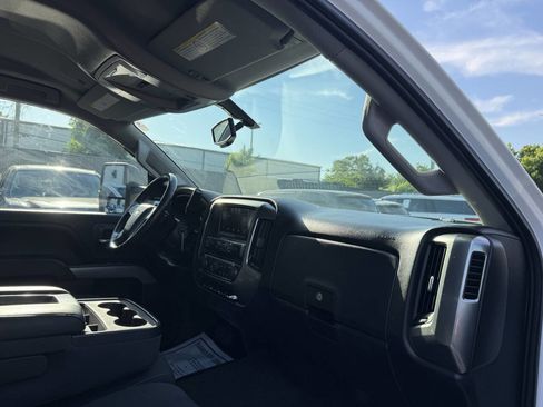 Used 2015 Chevrolet Silverado 2500 LT w/ LT Convenience Package AWD/4WD image 9
