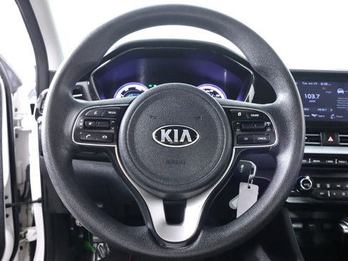 Used 2020 Kia Niro LX FWD image 11