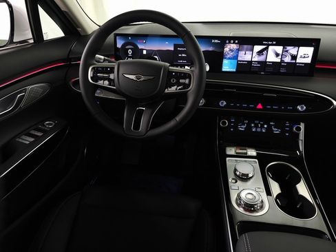 Used 2026 Genesis GV70 2.5T image 13