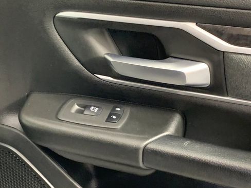 Used 2022 RAM 1500 Big Horn AWD/4WD image 40