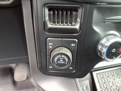 Used 2024 Ford F150 Lariat w/ Equipment Group 502A High AWD/4WD image 30