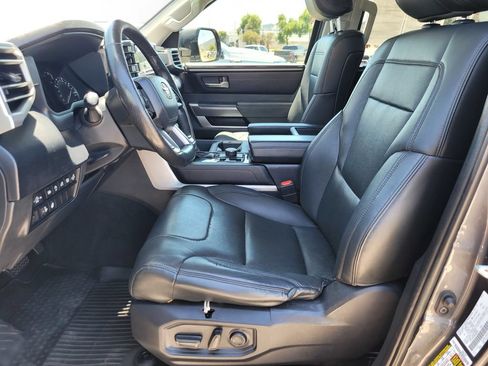 Used 2022 Toyota Tundra SR5 w/ SR5 Premium Package AWD/4WD image 14