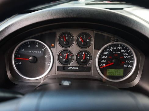 Used 2004 Ford F150 4x4 SuperCrew image 29