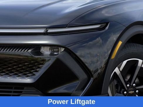 New 2026 Chevrolet Equinox EV LT image 11