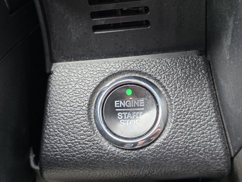 Used 2020 Ford F150 Lariat w/ Equipment Group 502A Luxury image 15