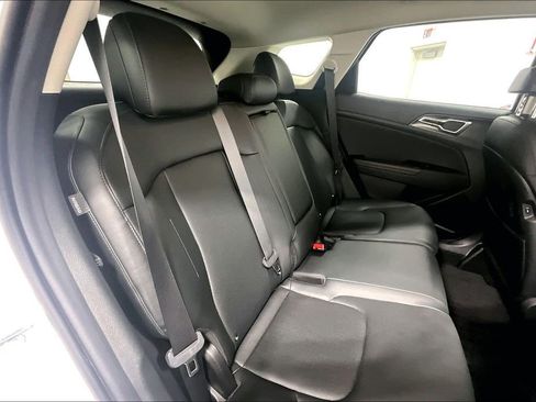 Used 2024 Kia Sportage EX image 28