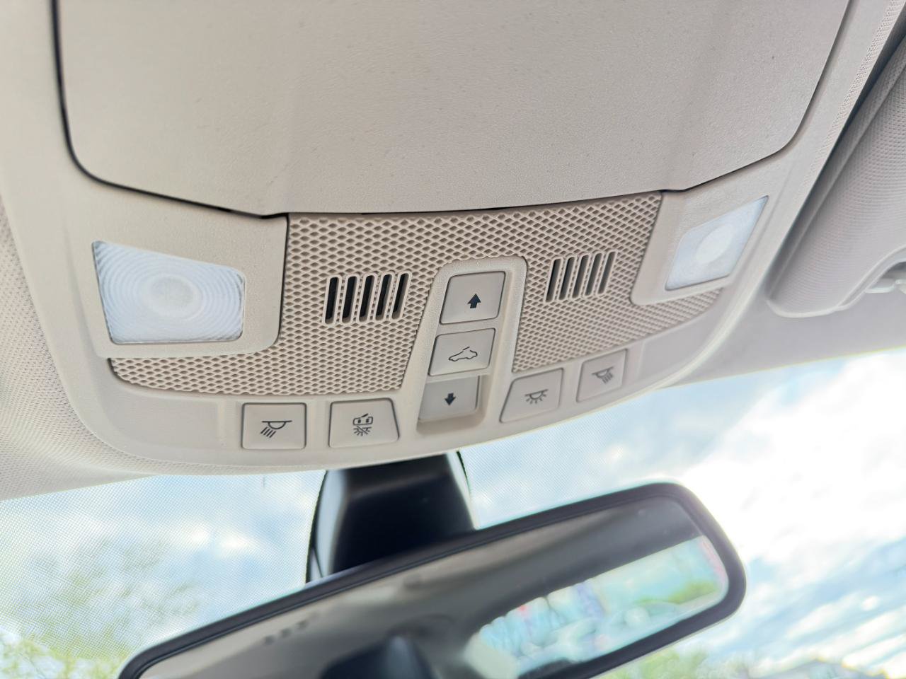 Used 2019 Ford Fusion Energi Titanium FWD image 52
