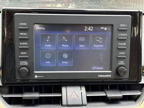 Used 2022 Toyota RAV4 XLE w/ Convenience Package FWD image 22