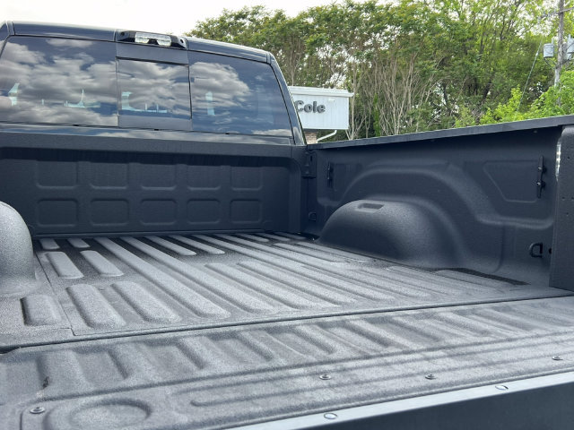 Used 2025 RAM 3500 Laramie AWD/4WD image 9