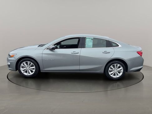 Used 2024 Chevrolet Malibu LT image 4