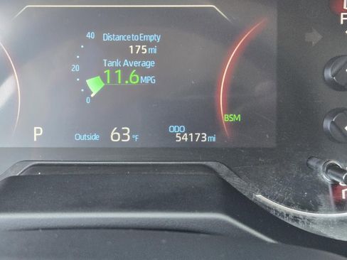 Used 2023 Toyota RAV4 XLE image 16